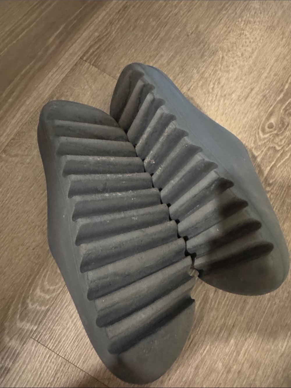 -Yeezy slides black - Picture 3 of 4